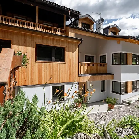 Cesa Cercena Apartmán *