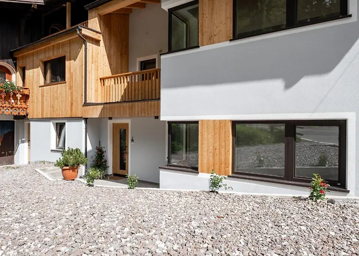 Cesa Cercena Apartmán *