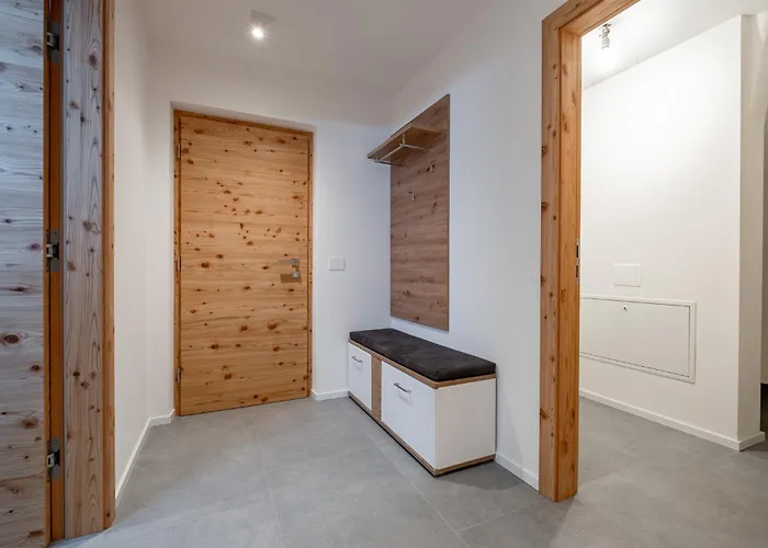 Cesa Cercena Apartmán *